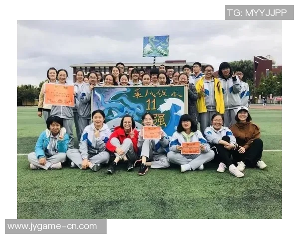 烟大足球球星引领校园体育风潮 助力球队突破自我创造辉煌成就